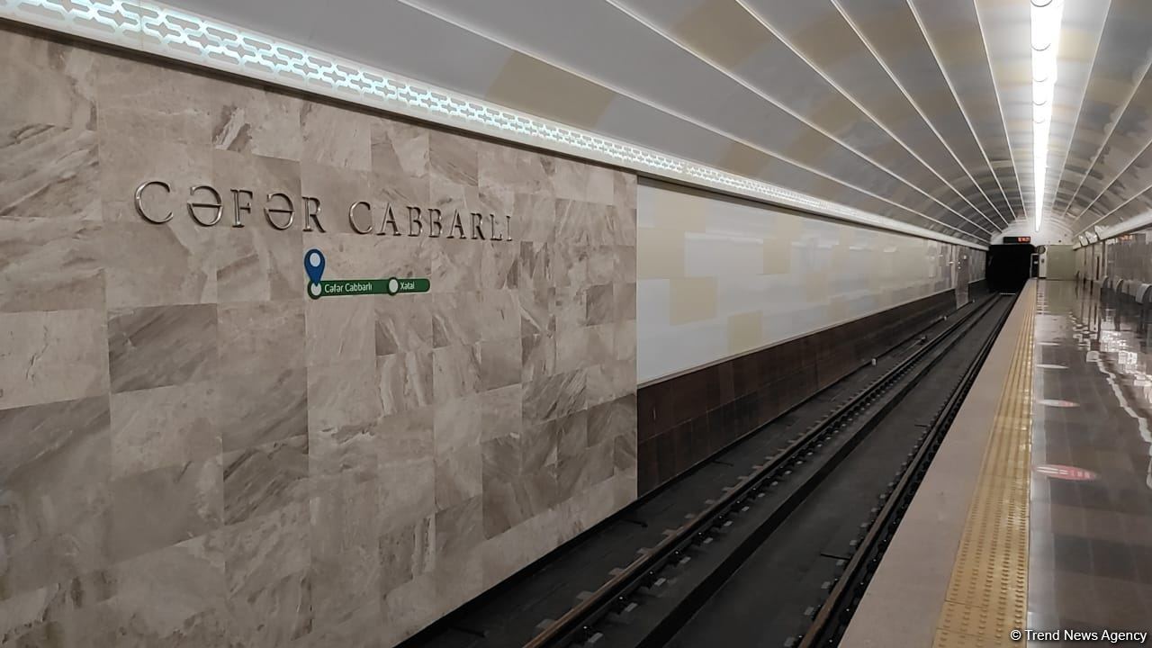 Сдан в эксплуатацию второй путь между 2 станциями метро Баку (ФОТО