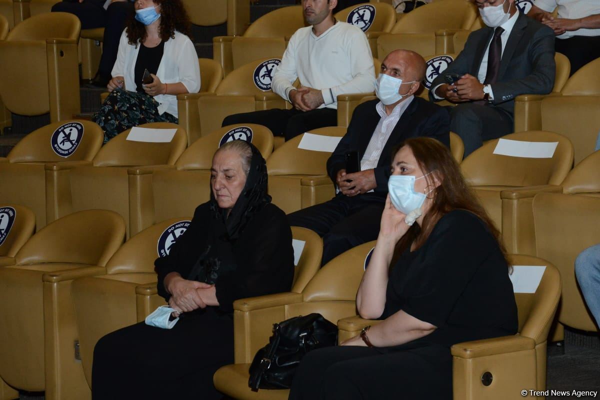 В Баку презентован фильм "Портрет 3293" о генерал-майоре Поладе Гашимове (ФОТО)