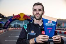 Один день в Баку - на высокой скорости, не боясь штрафов дорожной полиции (ФОТО)