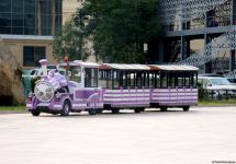 Бакинский бульвар - излюбленное место отдыха туристов и жителей столицы - ФОТОРЕПОРТАЖ