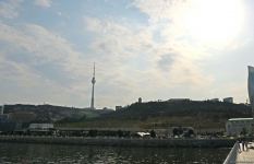 Бакинский бульвар - излюбленное место отдыха туристов и жителей столицы - ФОТОРЕПОРТАЖ