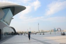 Бакинский бульвар - излюбленное место отдыха туристов и жителей столицы - ФОТОРЕПОРТАЖ