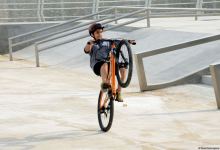 Бакинский бульвар - излюбленное место отдыха туристов и жителей столицы - ФОТОРЕПОРТАЖ