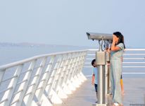 Бакинский бульвар - излюбленное место отдыха туристов и жителей столицы - ФОТОРЕПОРТАЖ