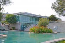 Бакинский бульвар - излюбленное место отдыха туристов и жителей столицы - ФОТОРЕПОРТАЖ