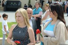 В Баку чтят память генерал-майора Полада Гашимова и полковника Ильгара Мирзоева (ФОТО)