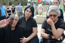 В Баку чтят память генерал-майора Полада Гашимова и полковника Ильгара Мирзоева (ФОТО)