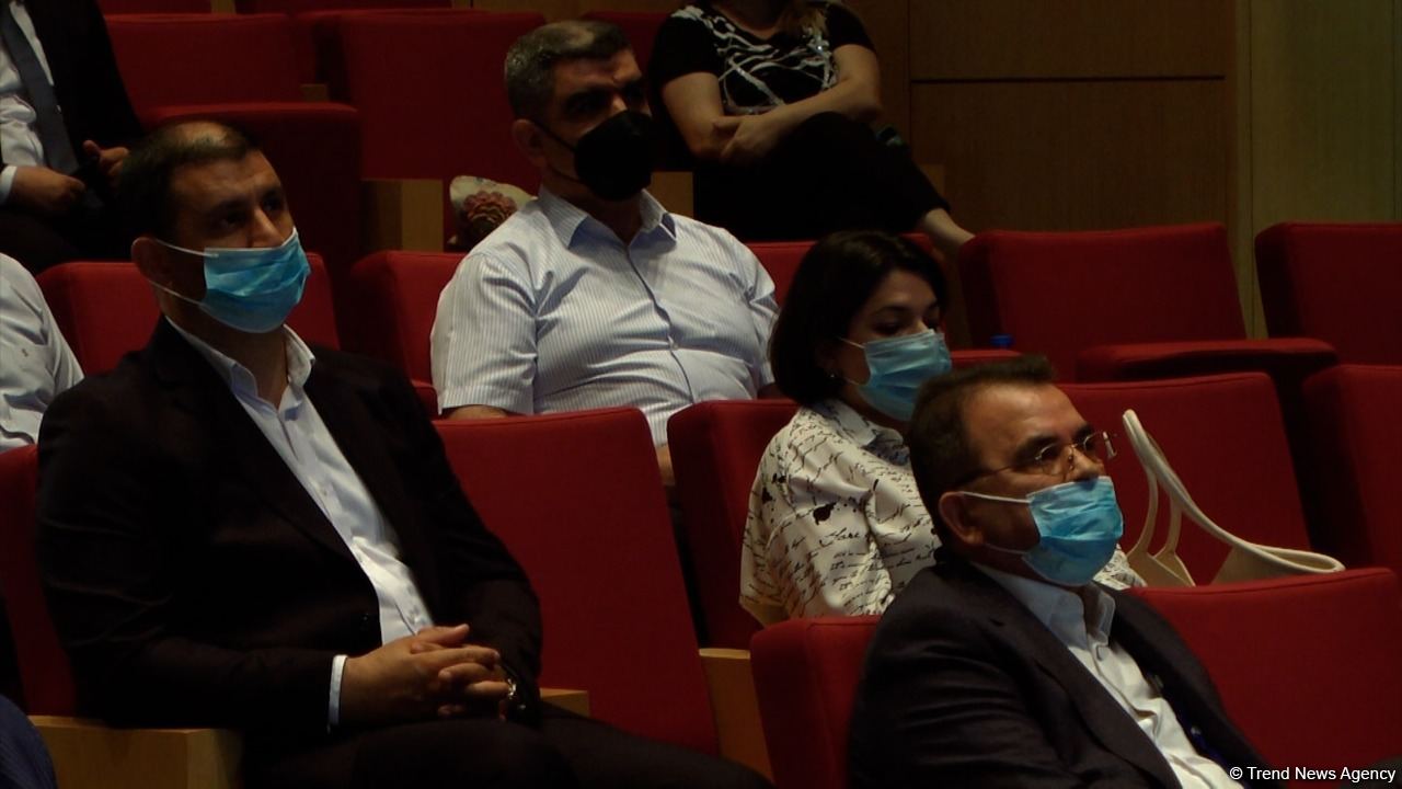 В Азербайджане завершился цикл семинаров на тему «На пути к реформам в медиа» (ФОТО/ВИДЕО)