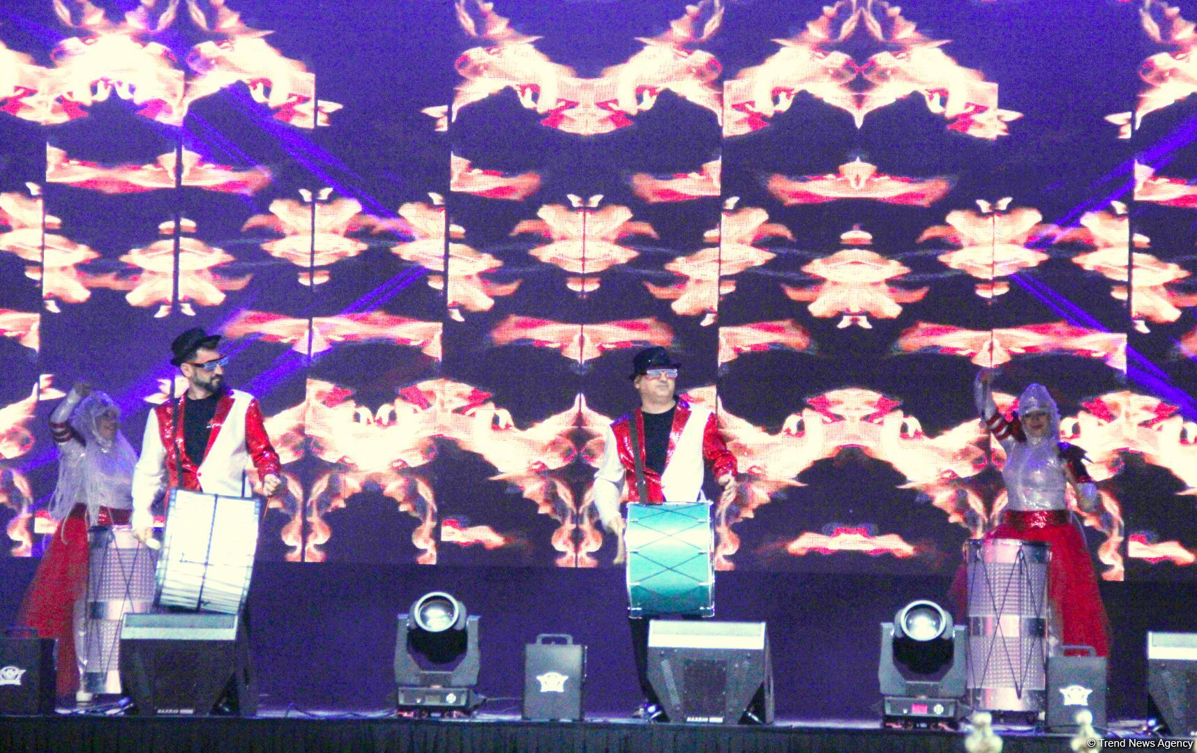 В Баку прошла торжественная церемония награждения премии "Харыбюльбюль" (ФОТО)