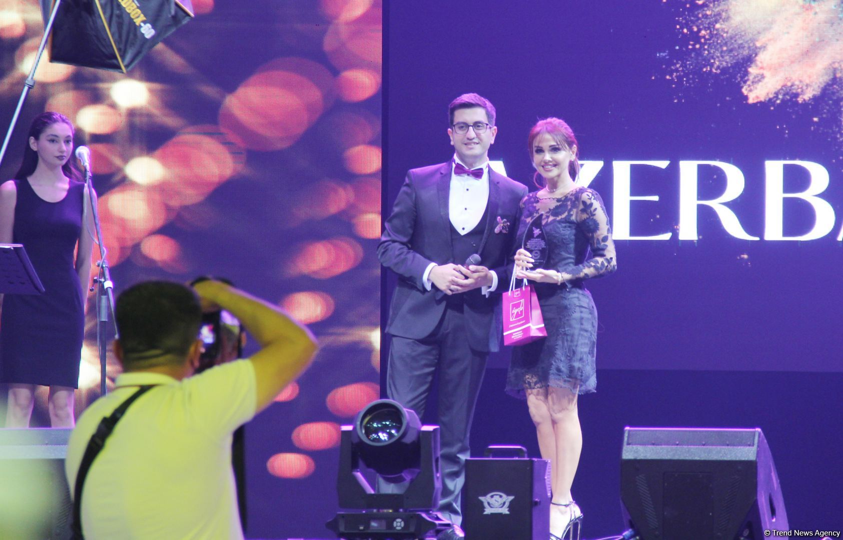 В Баку прошла торжественная церемония награждения премии "Харыбюльбюль" (ФОТО)