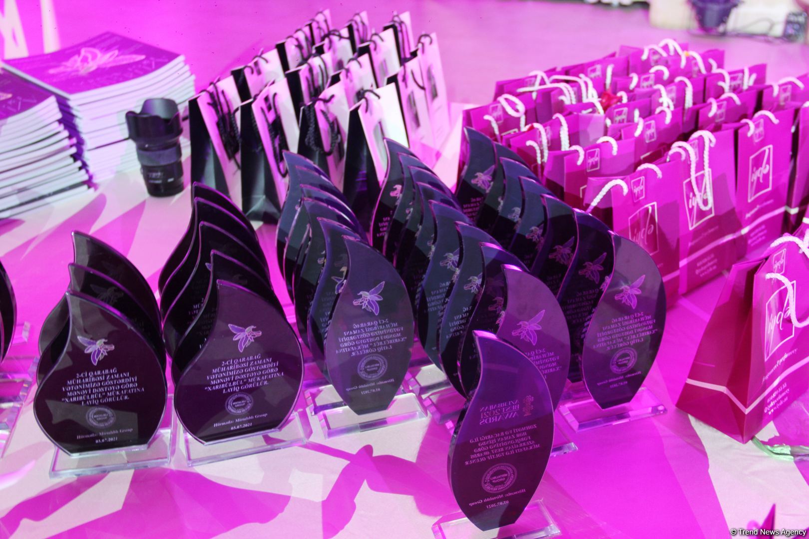 В Баку прошла торжественная церемония награждения премии "Харыбюльбюль" (ФОТО)