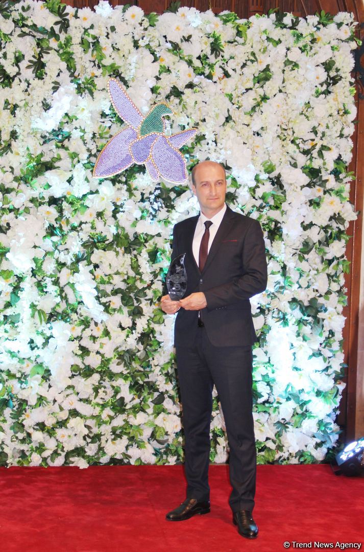 В Баку прошла торжественная церемония награждения премии "Харыбюльбюль" (ФОТО)