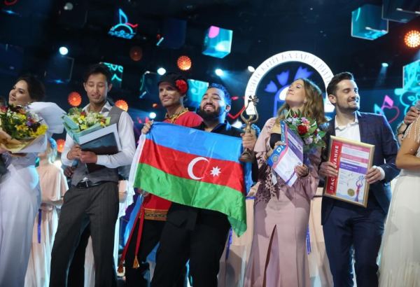 Тофиг Гаджиев успешно выступил на юбилейном "Славянском базаре" (ВИДЕО, ФОТО)