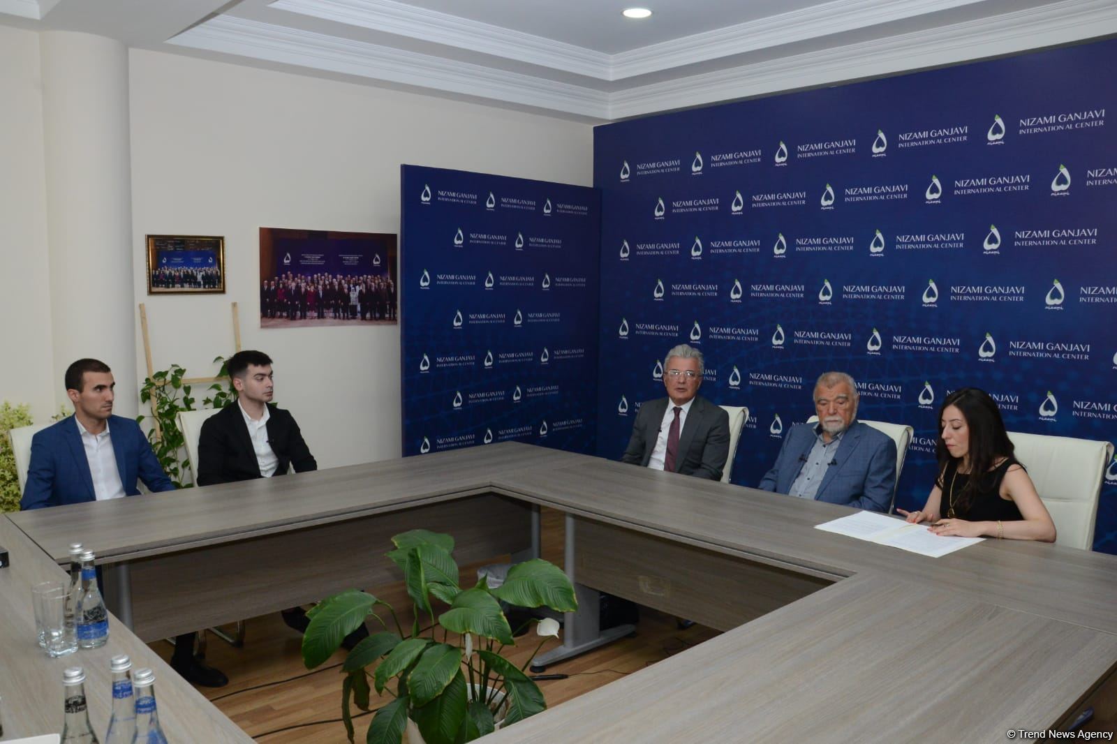 Загреб и Баку имеют огромный потенциал для расширения сотрудничества по всем направлениям
– экс-президент Хорватии (ФОТО/ВИДЕО)