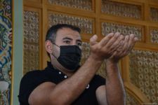 В мечетях Баку совершен праздничный намаз (ФОТО)