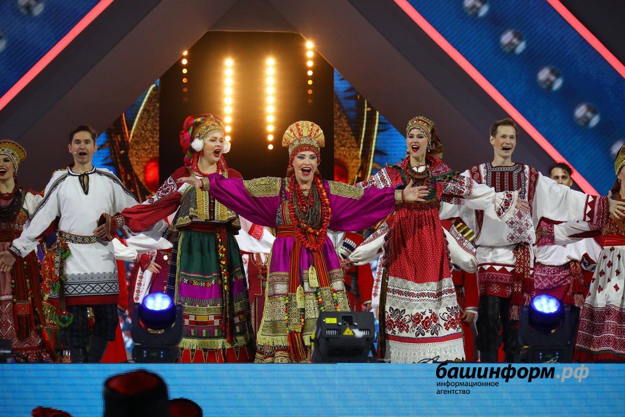 Два мировых рекорда в Башкортостане. Ансамбль "Ритм" с успехом представил Азербайджан на Всемирной фольклориаде (ВИДЕО,ФОТО)