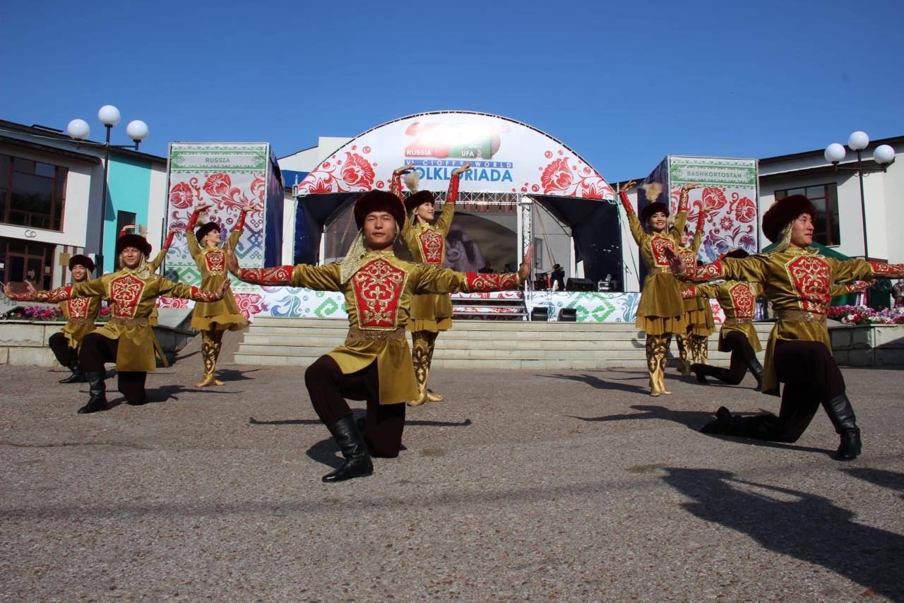 Два мировых рекорда в Башкортостане. Ансамбль "Ритм" с успехом представил Азербайджан на Всемирной фольклориаде (ВИДЕО,ФОТО)