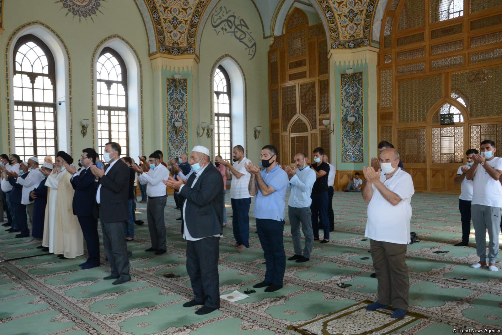 В Азербайджане утвержден порядок назначения священнослужителей в места поклонения