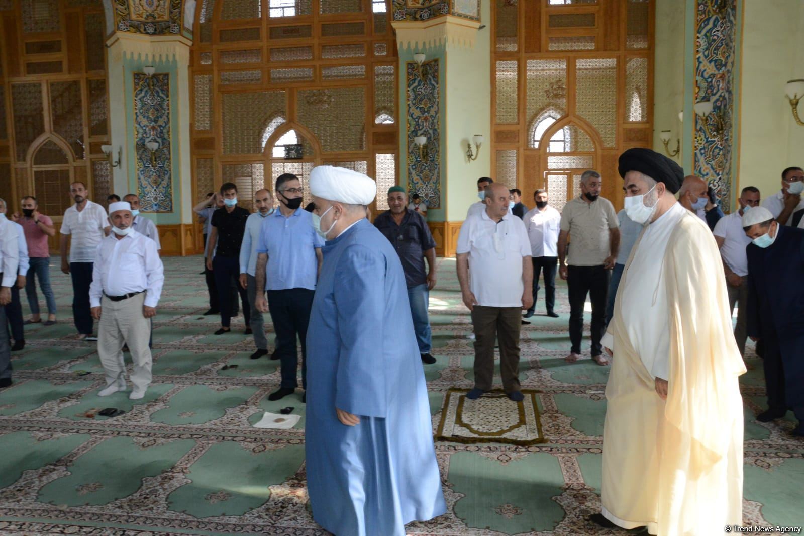 В мечетях Баку совершен праздничный намаз (ФОТО)