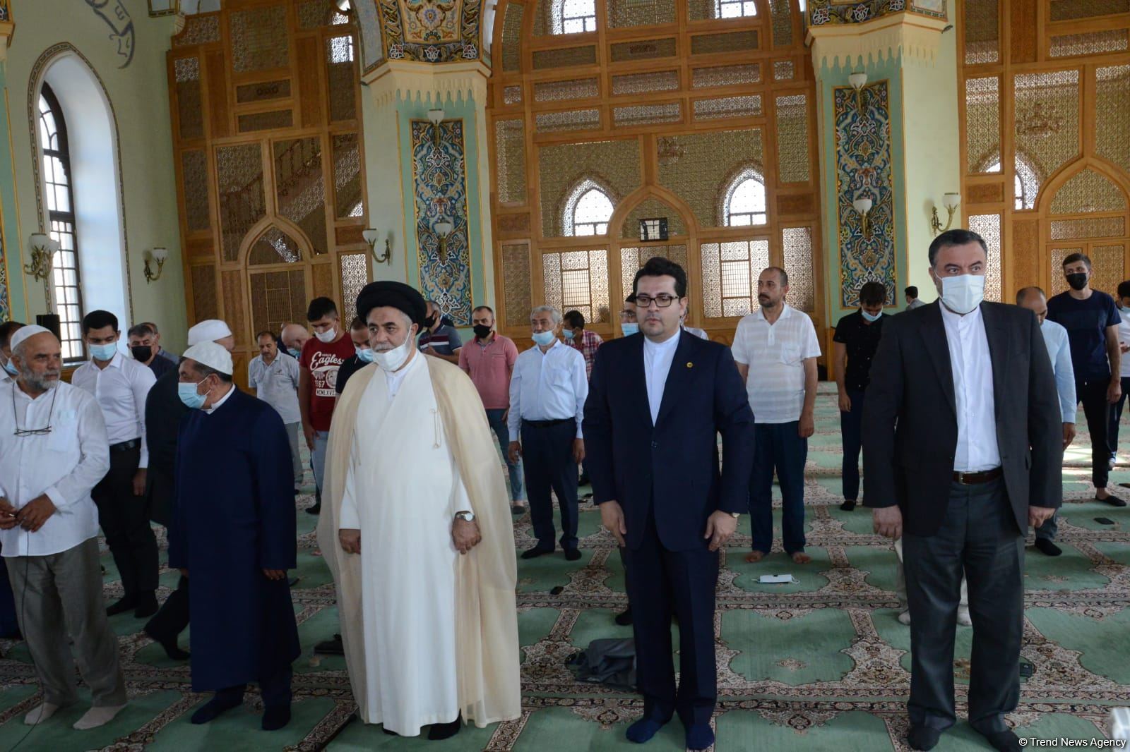 В мечетях Баку совершен праздничный намаз (ФОТО)