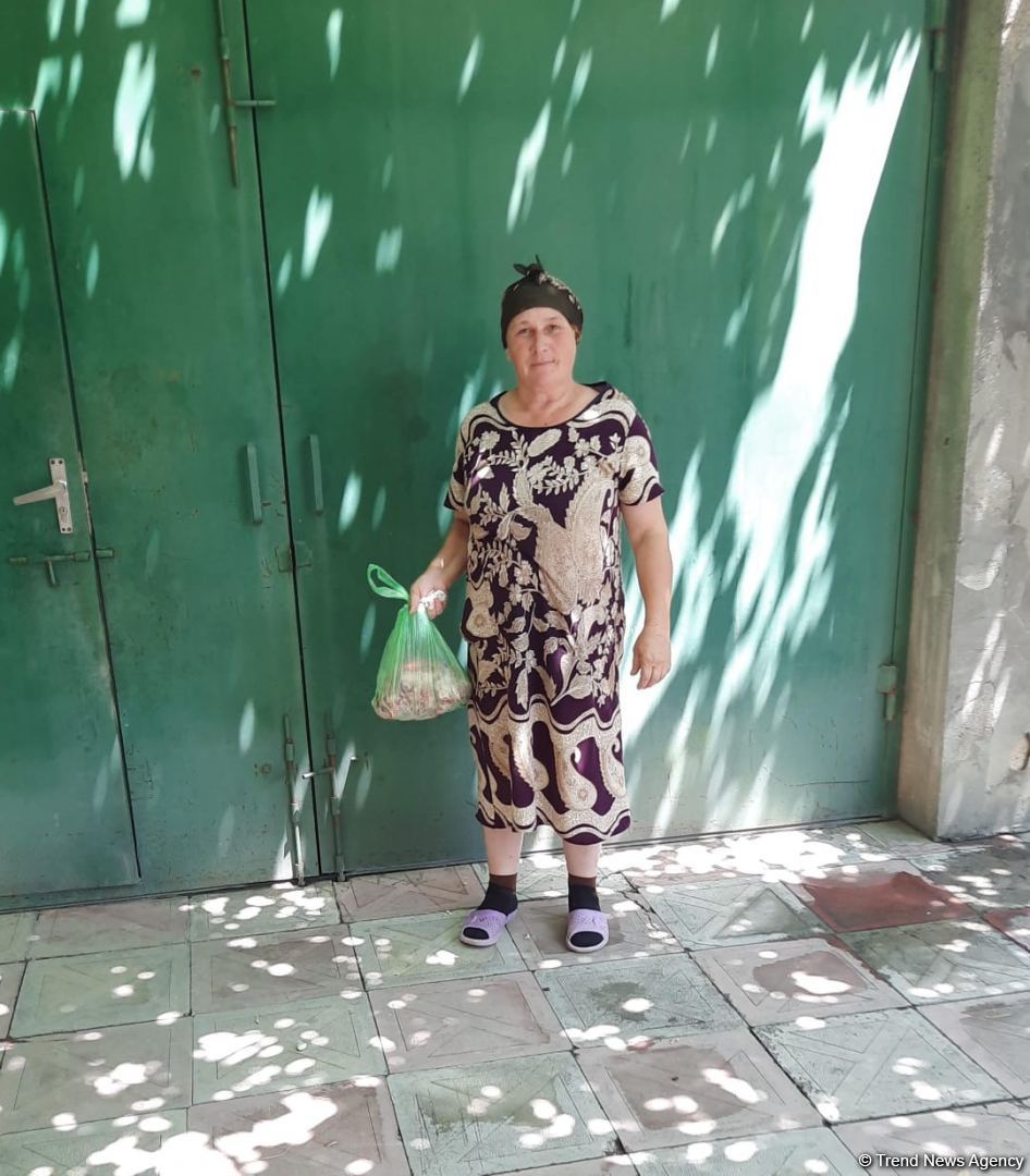 По инициативе депутата Севиль Микаиловой в Худате розданы праздничные подарки по случаю Гурбан байрамы (ФОТО)