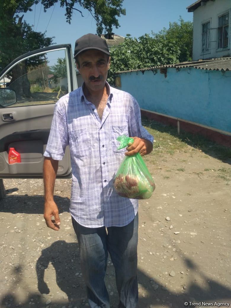 По инициативе депутата Севиль Микаиловой в Худате розданы праздничные подарки по случаю Гурбан байрамы (ФОТО)