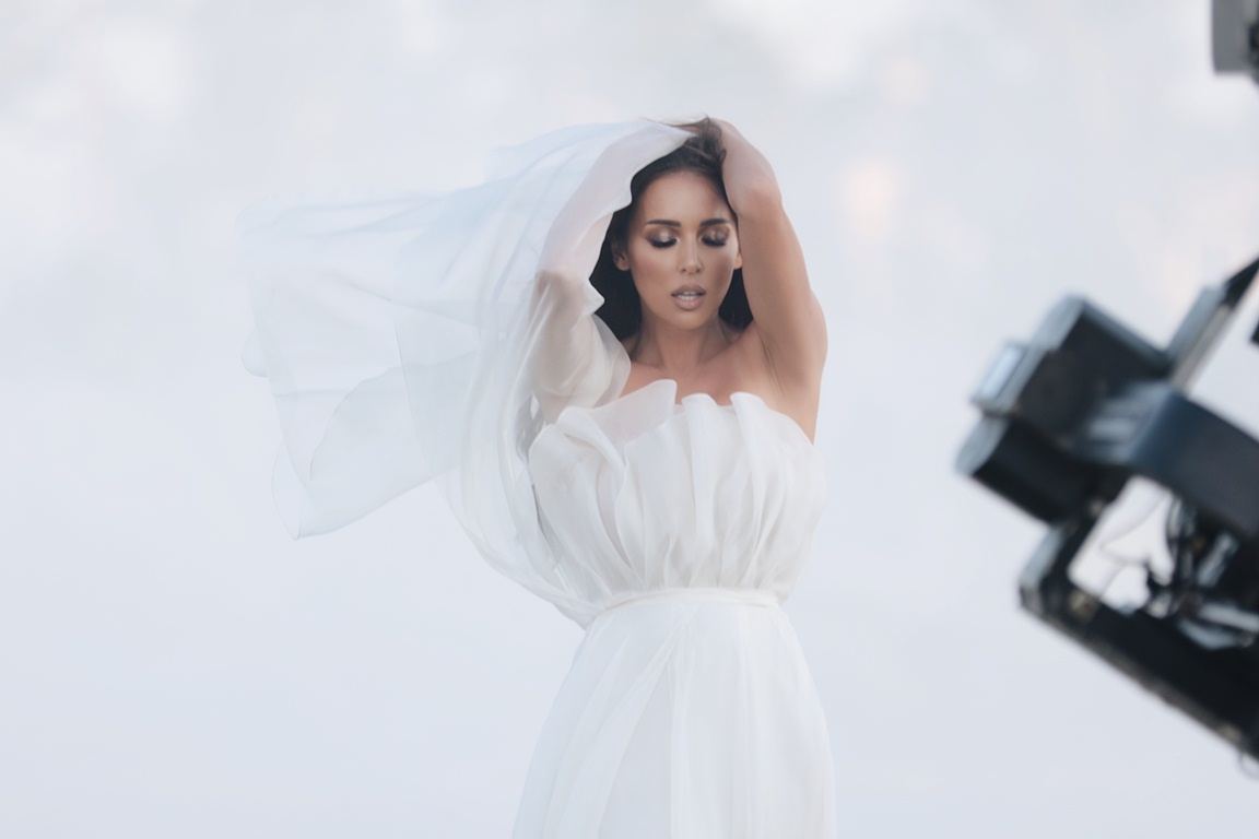 Все понятно без слов… Чёрно-белая история любви от EMINа и Алсу (ВИДЕО/ФОТО)