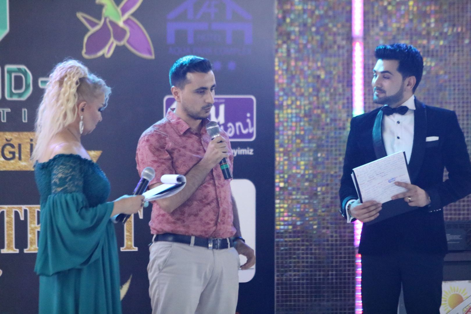 Аждар Зейналов в образе Гасан бека Зардаби. Церемония награждения артистов – друзей прессы (ВИДЕО, ФОТО)