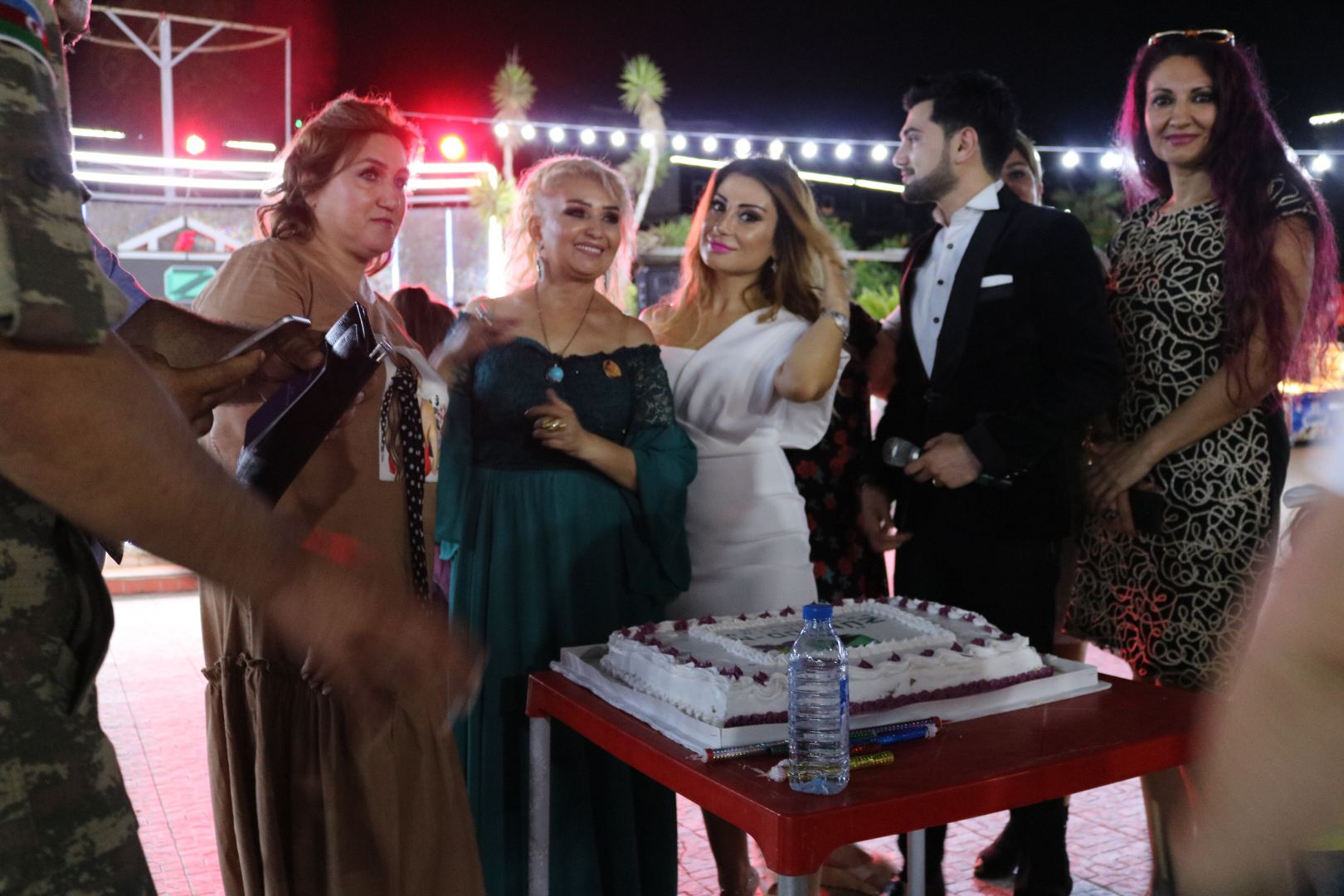 Аждар Зейналов в образе Гасан бека Зардаби. Церемония награждения артистов – друзей прессы (ВИДЕО, ФОТО)