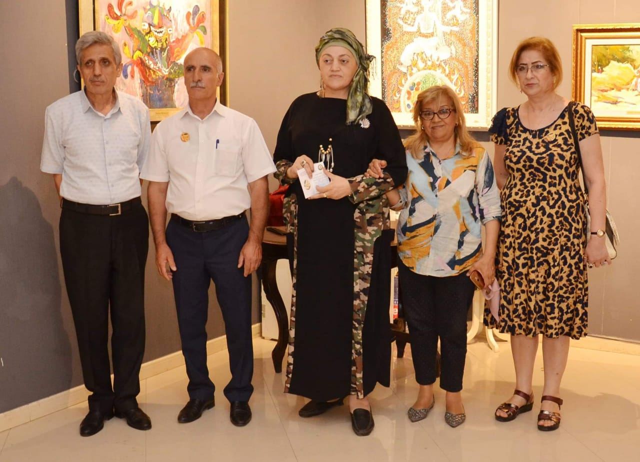 Корреспонденты АМИ Trend удостоены медали "Cəsarətli Qələm" (ФОТО)