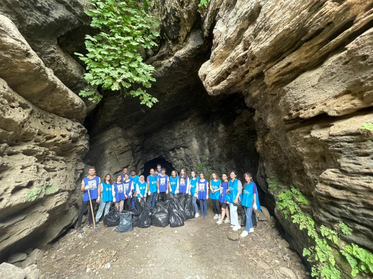 Награбленное Разиным богатство спрятано в Баку? Таинственная история горы Кюхлю и экологический туризм (ФОТО)