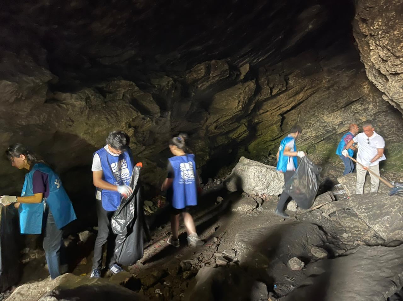 Награбленное Разиным богатство спрятано в Баку? Таинственная история горы Кюхлю и экологический туризм (ФОТО)