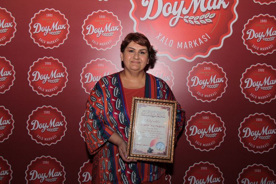 В Баку прошла церемония награждения независимой национальной премией "Mətbuatın dostu" (ФОТО)