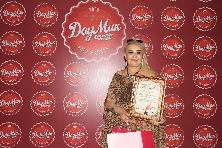 В Баку прошла церемония награждения независимой национальной премией "Mətbuatın dostu" (ФОТО)