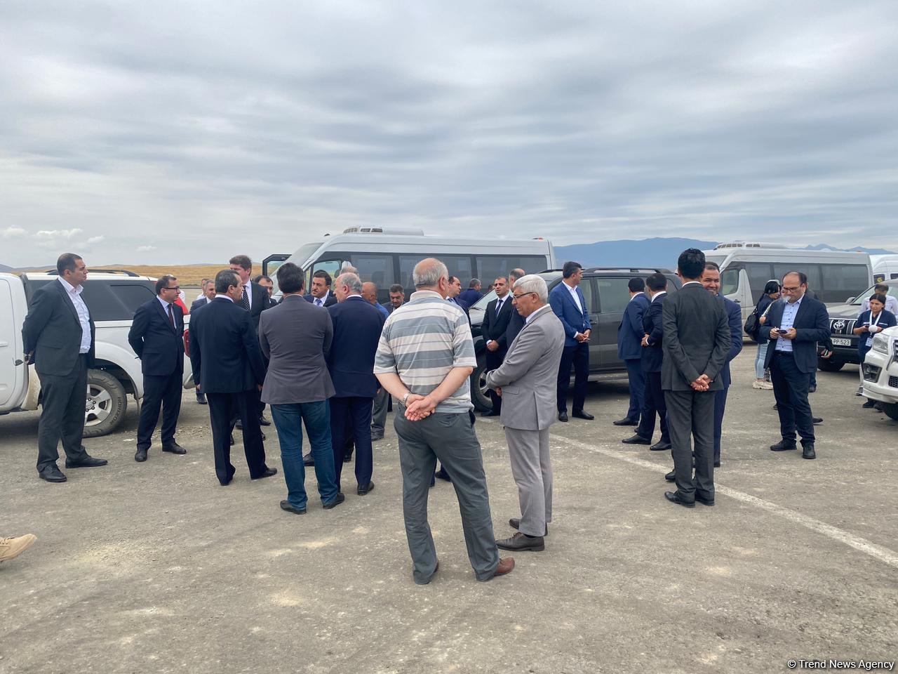Начался визит представителей Межведомственного центра при Координационном штабе в Физули (ФОТО)