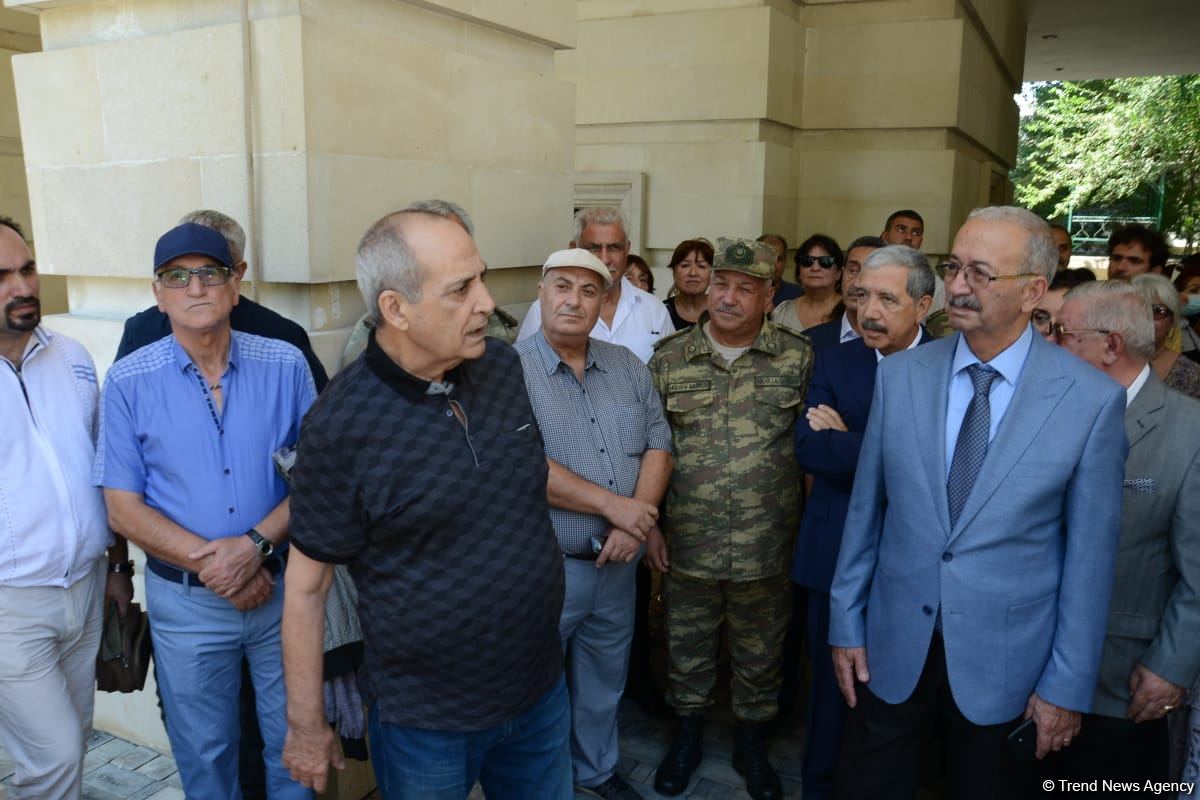 В Баку состоялось открытие барельефа на доме, где жила народная артистка Амалия  Панахова (ФОТО)