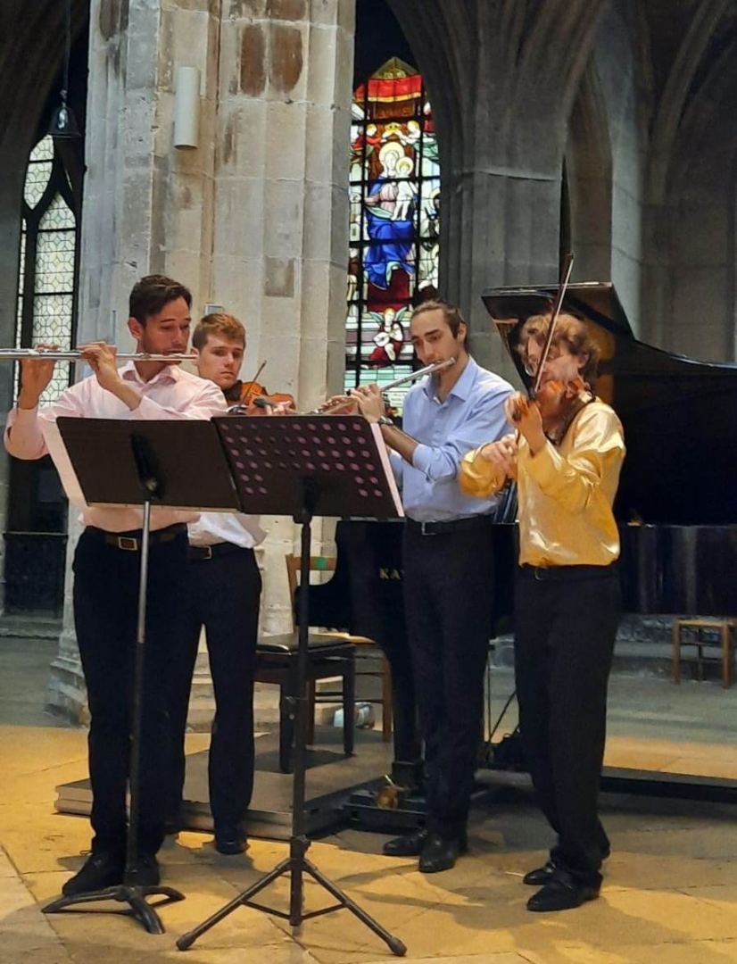 Три раза вызывали на бис – концерт азербайджанца в Париже (ФОТО/ВИДЕО)