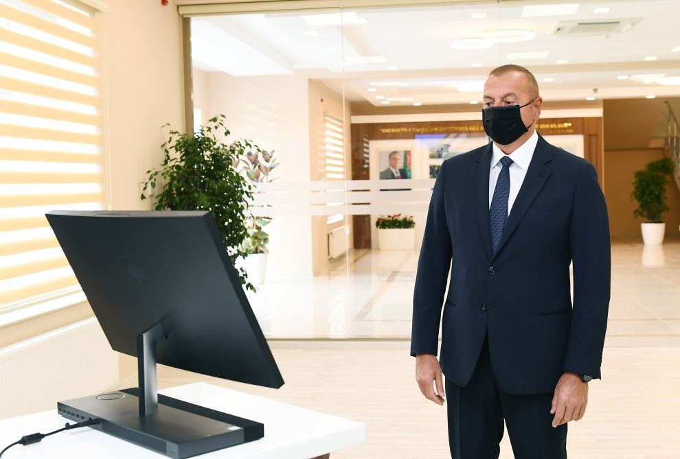 Президент Ильхам Алиев принял участие в открытии капитально реконструированной 500/330/220-киловольтной подстанции «Абшерон» (ФОТО/ВИДЕО)