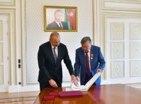 Президент Ильхам Алиев принял выдающегося казахского поэта и общественного деятеля Олжаса Сулейменова (ФОТО/ВИДЕО)