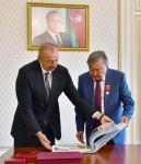 Президент Ильхам Алиев принял выдающегося казахского поэта и общественного деятеля Олжаса Сулейменова (ФОТО/ВИДЕО)