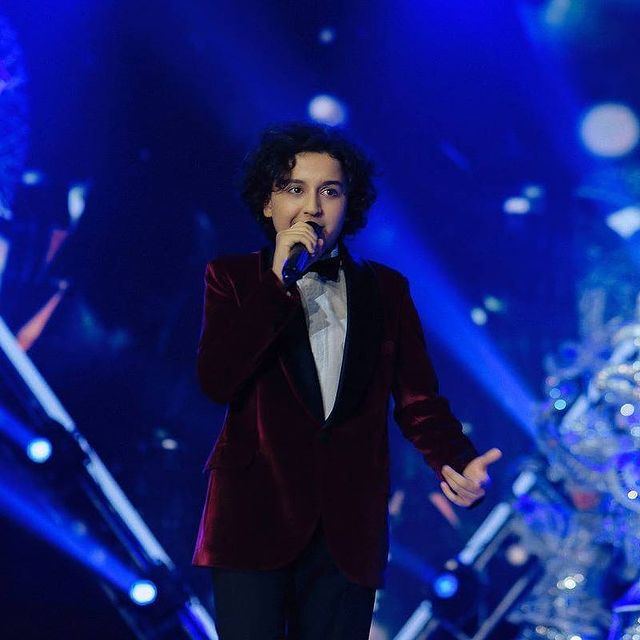 Искендер Гасанзаде получил денежный приз международного конкурса Baqytty Bala (ФОТО)