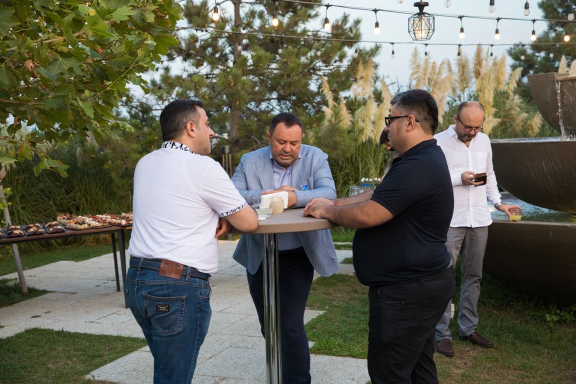 Бизнес-клуб Networking Azerbaijan обсудил последние тенденции в деловом мире (ФОТО)