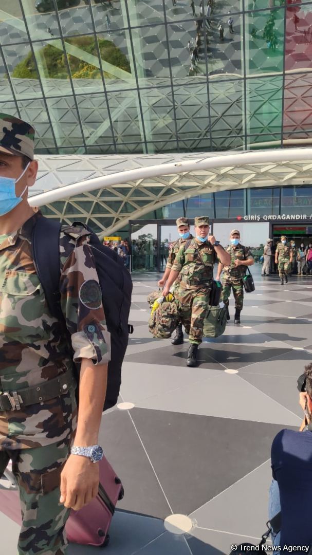 Группа азербайджанских пожарных, отправленных в Турцию для борьбы с лесными пожарами, вернулась на родину (ФОТО)