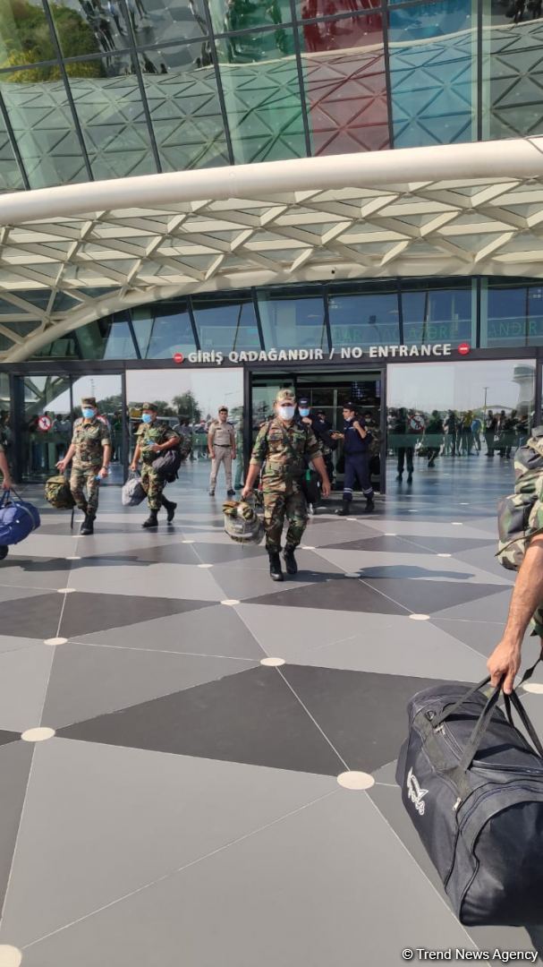 Группа азербайджанских пожарных, отправленных в Турцию для борьбы с лесными пожарами, вернулась на родину (ФОТО)