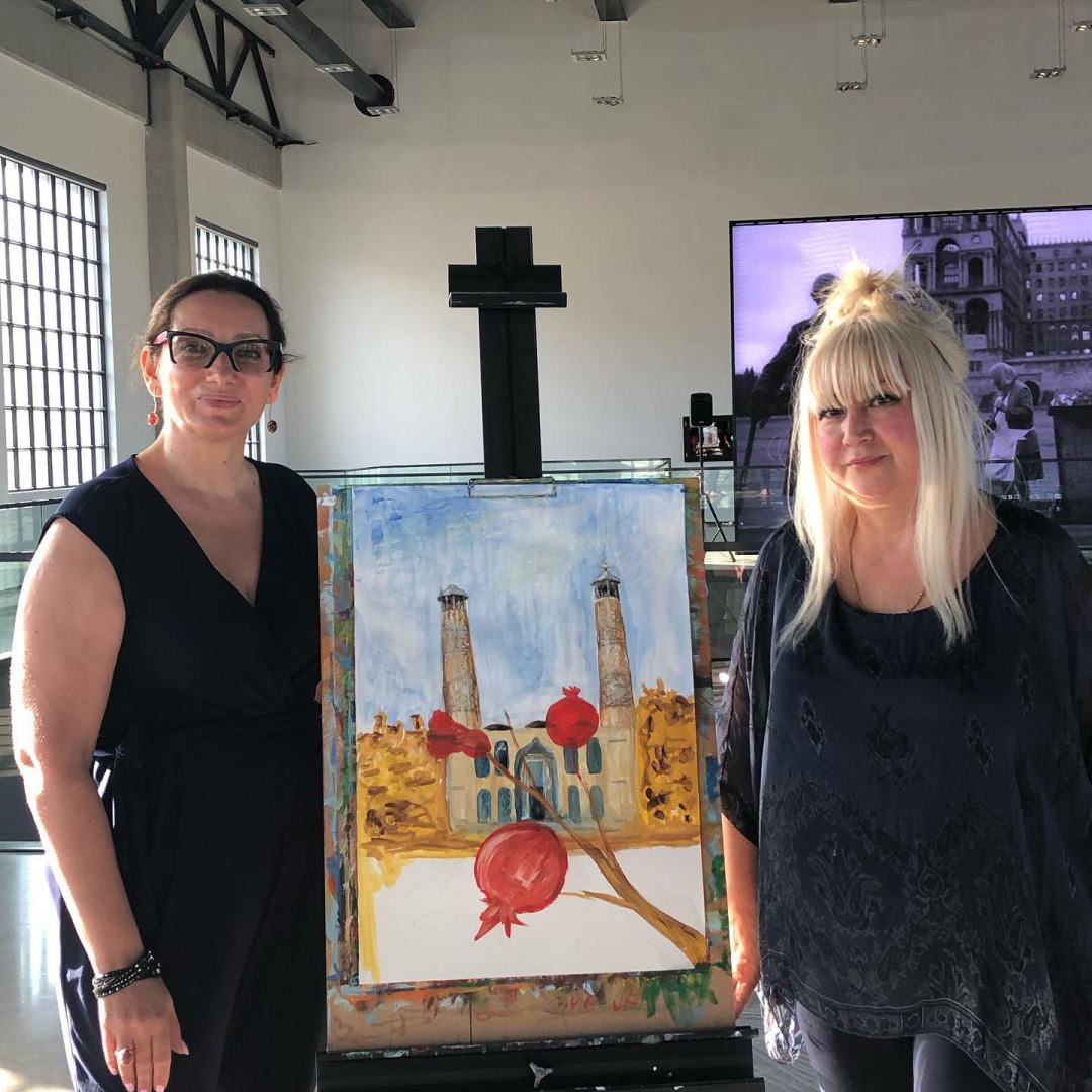 От 16 до 60 +… Как Нигяр Нариманбекова учит писать картины (ВИДЕО)