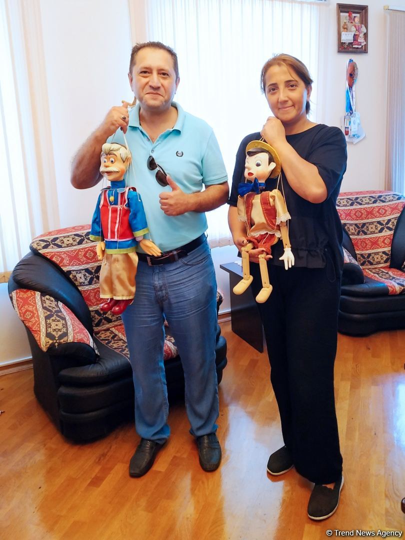 Самые "несчастные" актеры, или Как директор азербайджанского театра впервые сфотографировался с куклой – интервью (ФОТО)