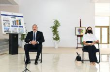 Президент Азербайджана Ильхам Алиев и Первая леди Мехрибан Алиева приняли участие в церемонии предоставления квартир и автомобилей семьям шехидов, инвалидам и героям Отечественной войны в Абшеронском районе (ФОТО/ВИДЕО)