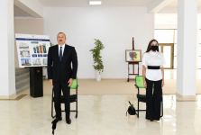 Президент Азербайджана Ильхам Алиев и Первая леди Мехрибан Алиева приняли участие в церемонии предоставления квартир и автомобилей семьям шехидов, инвалидам и героям Отечественной войны в Абшеронском районе (ФОТО/ВИДЕО)