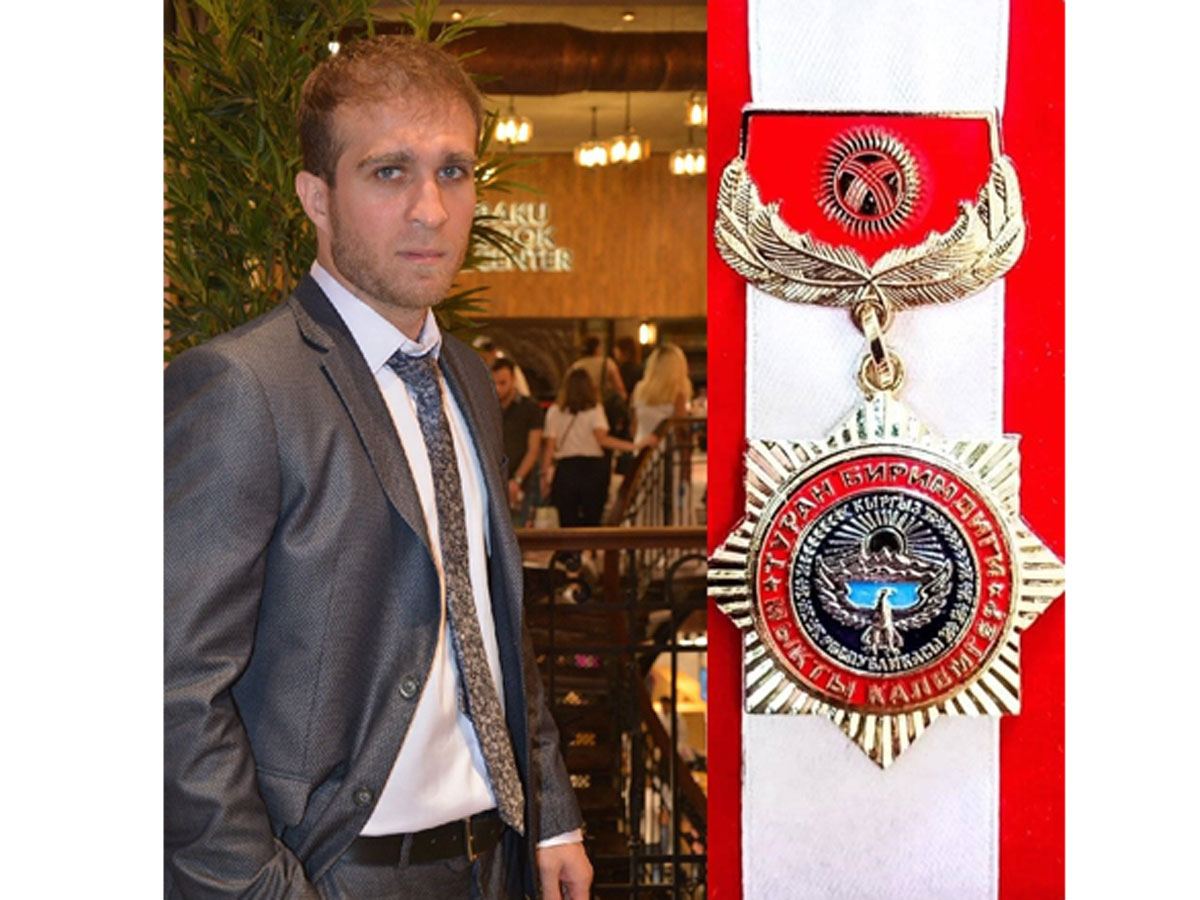 Сахиб Мамедов удостоен медали Союза писателей и историков Центральной Азии