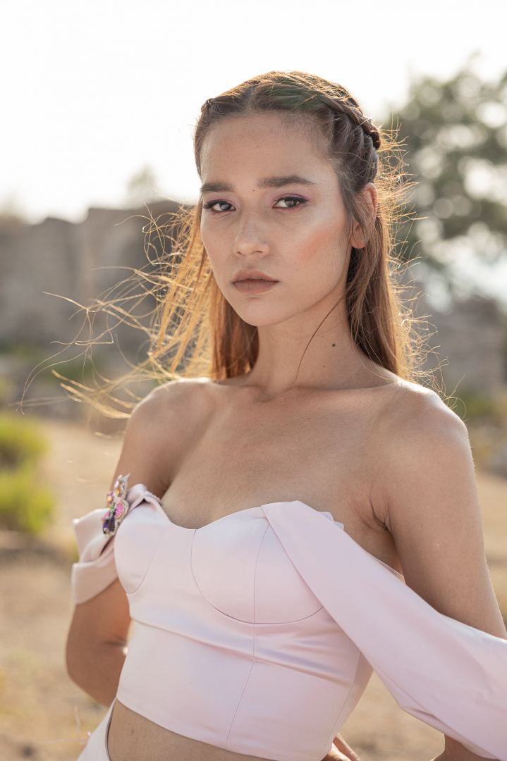 Норвежский дизайнер представила в Турции коллекцию, посвященную исторической Победе Азербайджана (ФОТО)